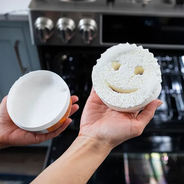 Scrub Daddy Tisztító paszta természetes összetevőkkel és szivaccsal együtt 250g termékhez kapcsolódó kép