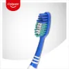 Colgate Extra Clean közepes fogkefe 2 db termékhez kapcsolódó kép