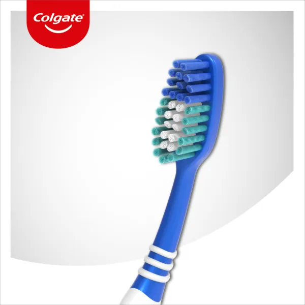 Colgate Extra Clean közepes fogkefe 3 db termékhez kapcsolódó kép