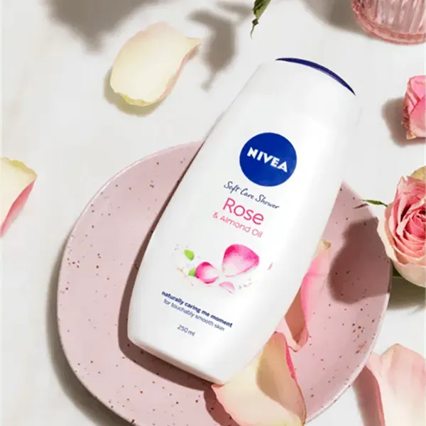 NIVEA krémtusfürdő 250ml Rose & Almond Oil termékhez kapcsolódó kép
